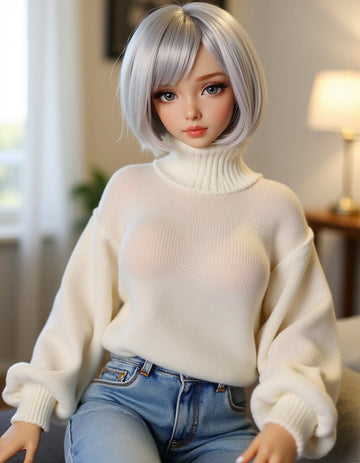 Meet Luna: 170cm Silver-Haired Elegance